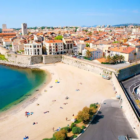 Le Bardos Provençal - T2 Proche De La Apartamento Antibes